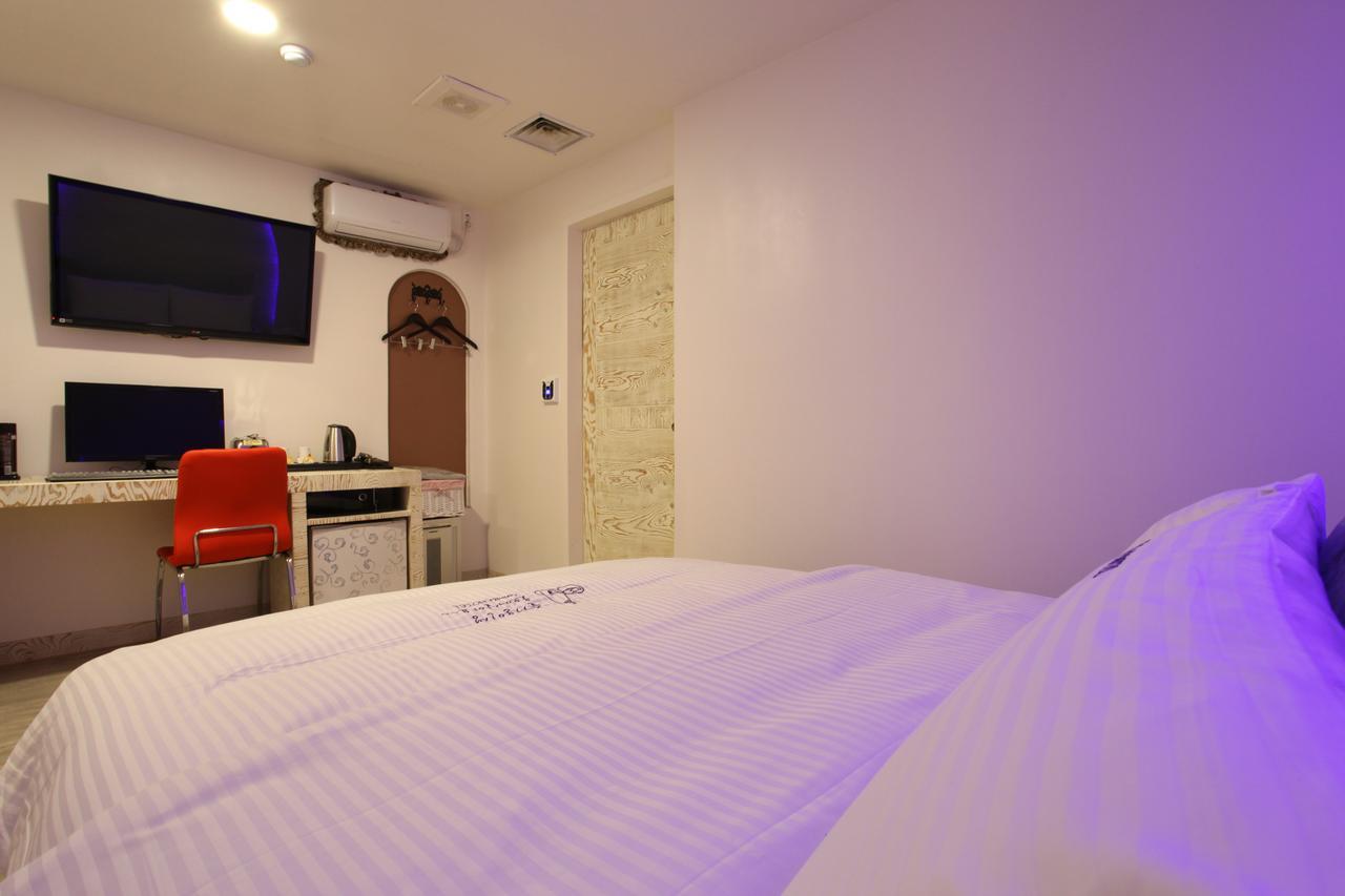 Riviera Motel Goyang Extérieur photo