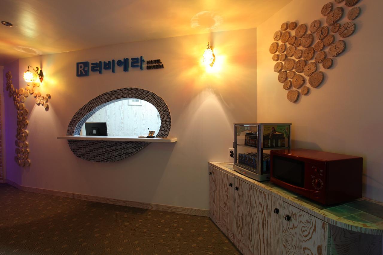Riviera Motel Goyang Extérieur photo